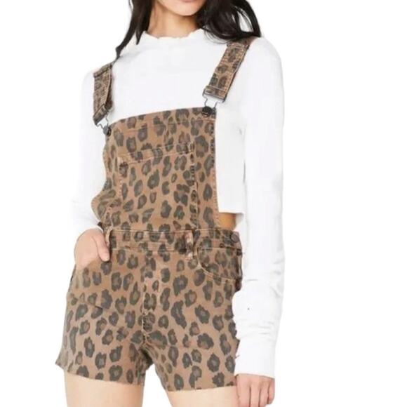 NWT! Blank NYC Catwalk Leopard Print Shortalls - Size 27 - Picture 1 of 10